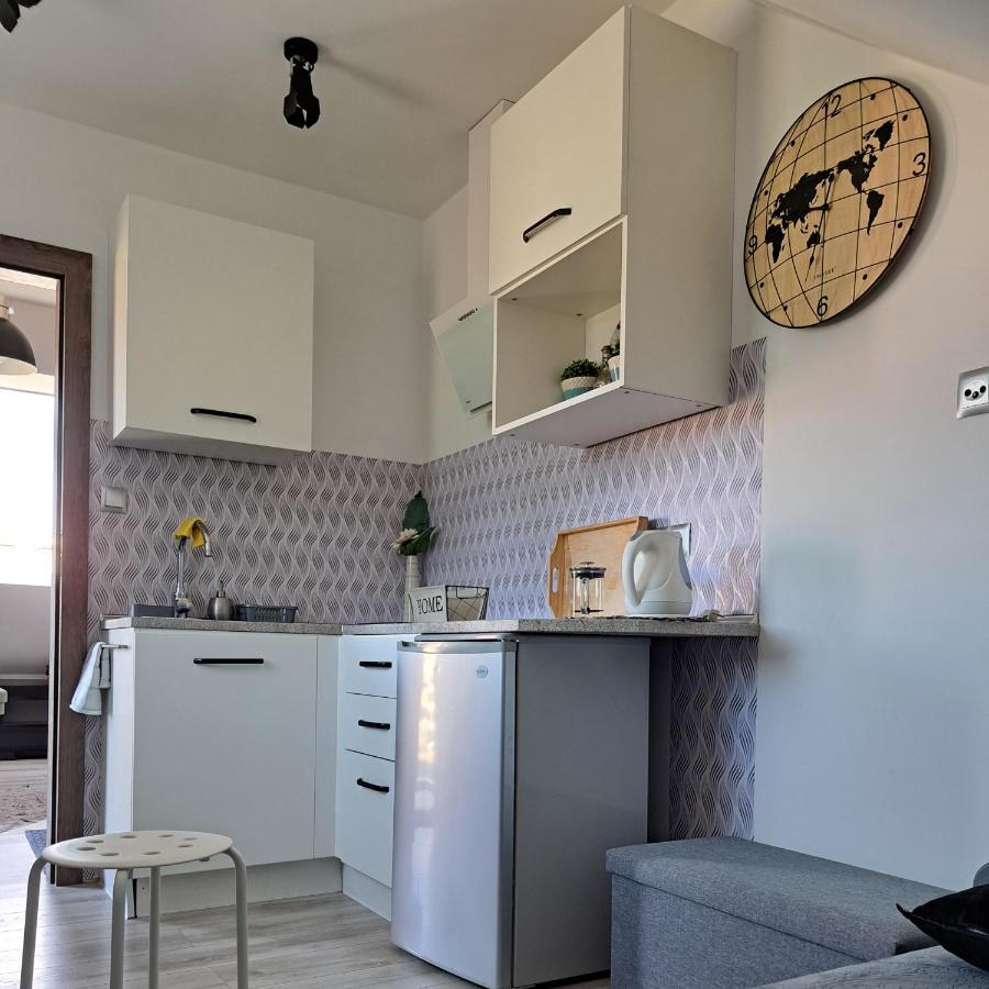 Maly Apartamencik Teo Rewal Dış mekan fotoğraf