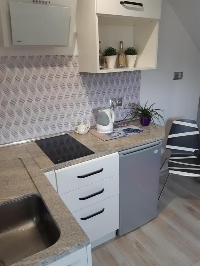 Maly Apartamencik Teo Rewal Dış mekan fotoğraf
